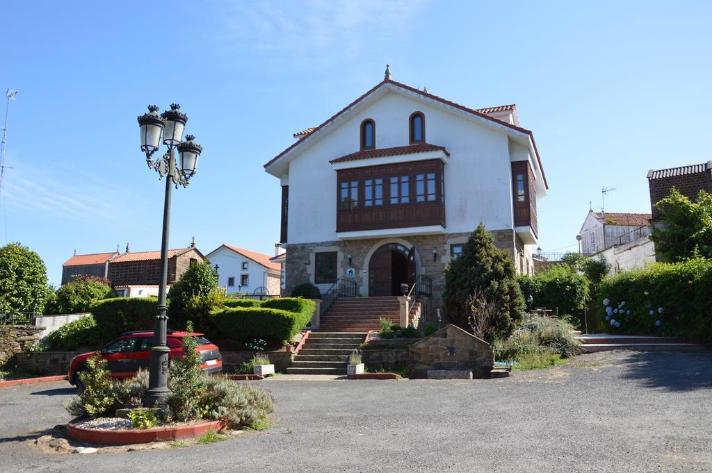 Hotel Mar De Queo Carballo Exteriör bild