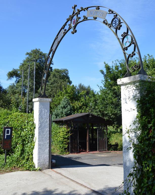 Hotel Mar De Queo Carballo Exteriör bild
