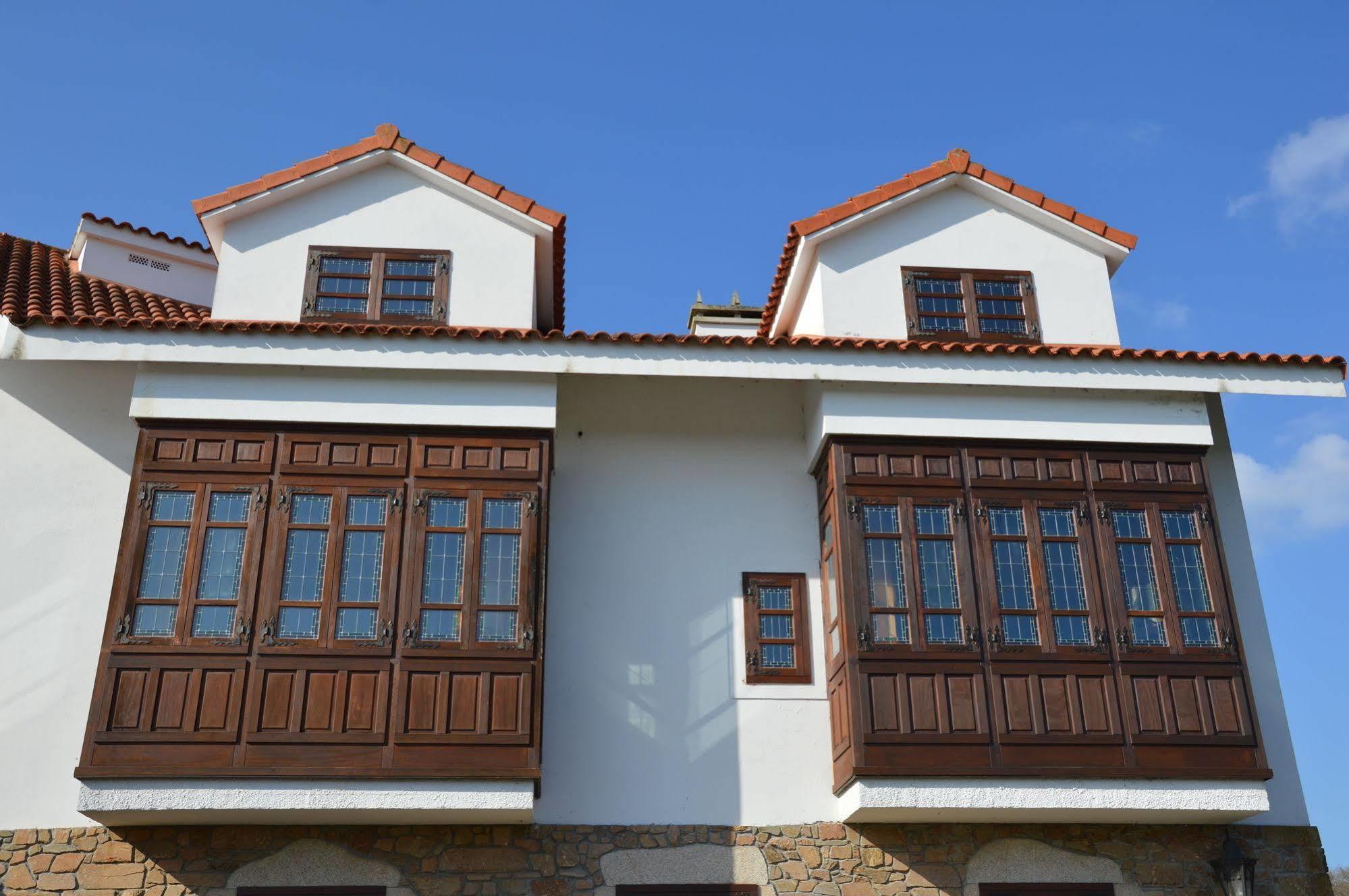 Hotel Mar De Queo Carballo Exteriör bild
