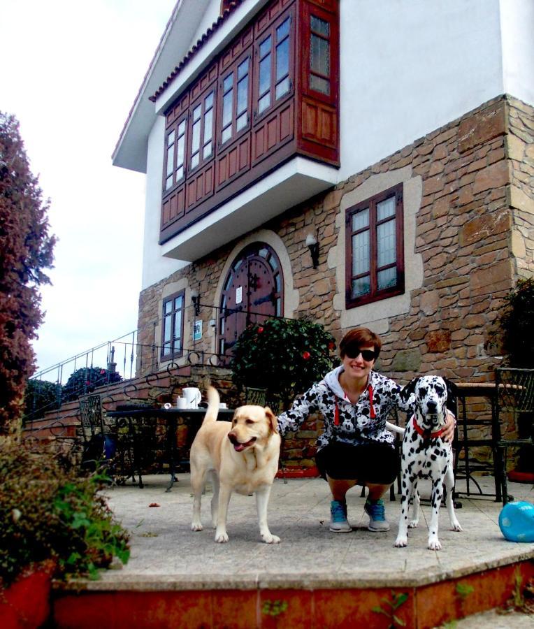 Hotel Mar De Queo Carballo Exteriör bild